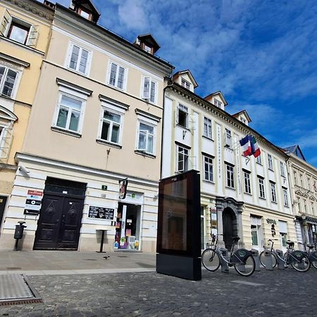 Viksi Hostel Ljubljana Exterior foto